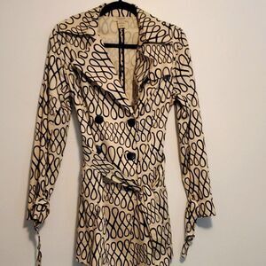 Vertigo Paris Black and Cream Trench Coat